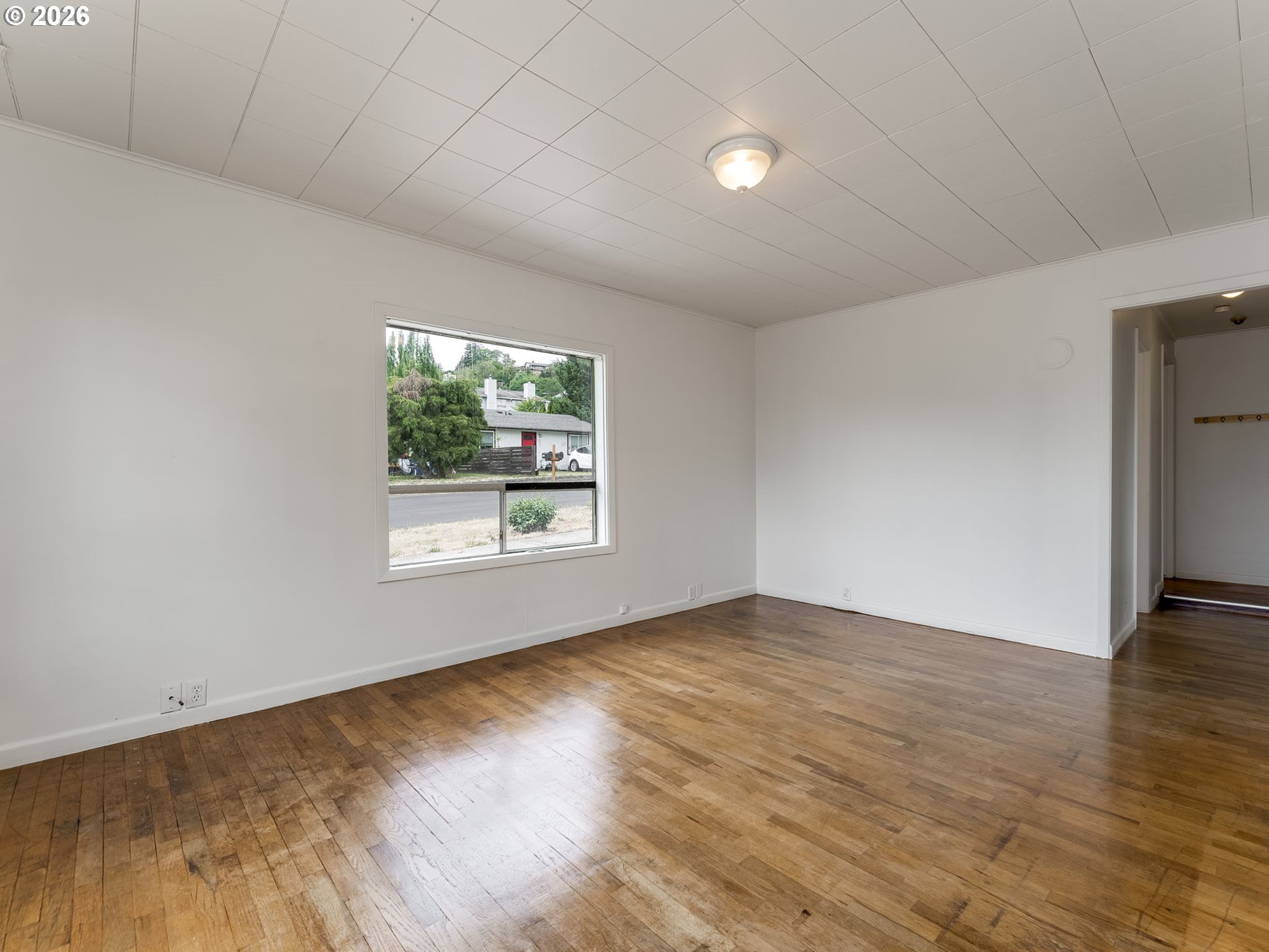 135 Northwest 15th Avenue Camas, WA 98607 - Photo 7 of 42 Living Room