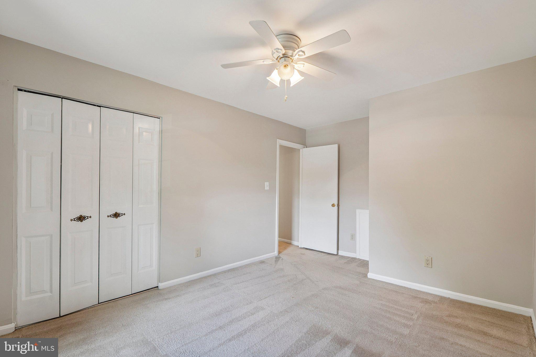 2917 Village Spring Lane Vienna, VA 22181 - Photo 24 of 37
