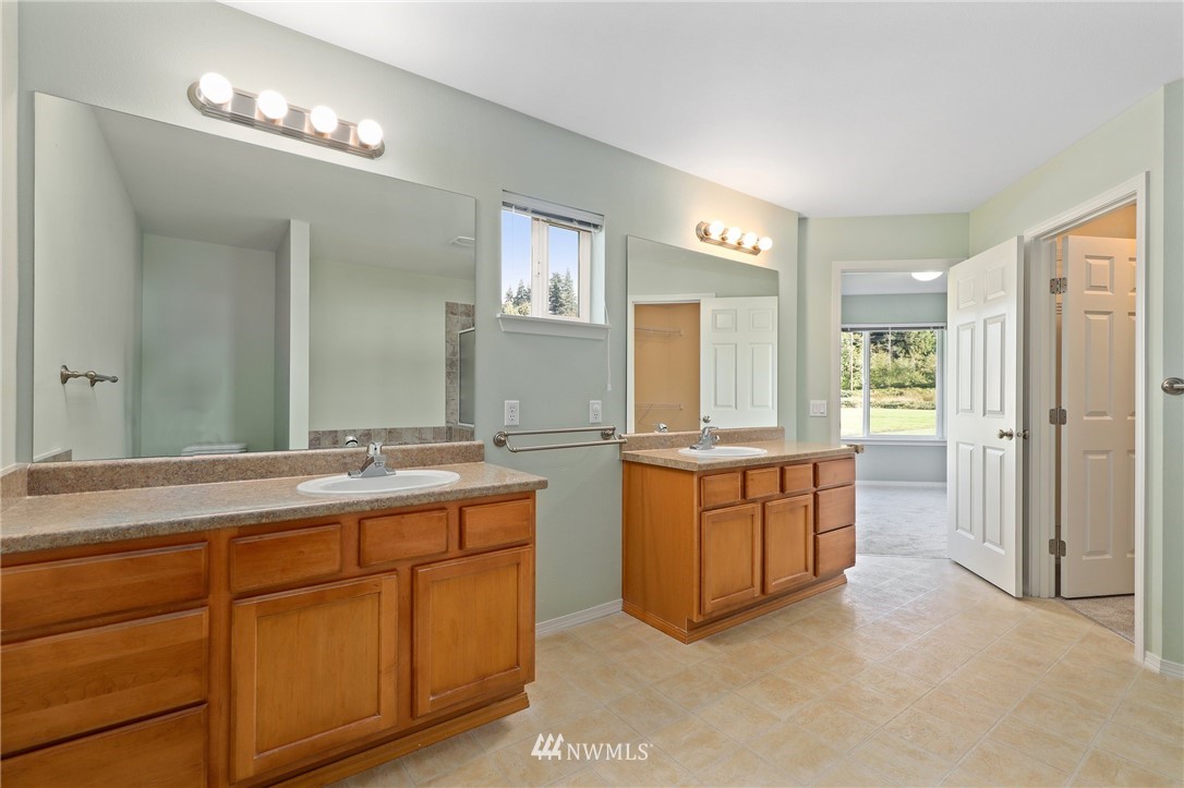 1317 191st Street Southeast Bothell, WA 98012 - Photo 17 of 25 Gallery Image 17