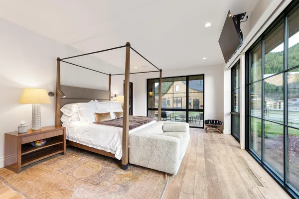 $25,000,000 | 708 East Fork Road, Hailey, ID 83333