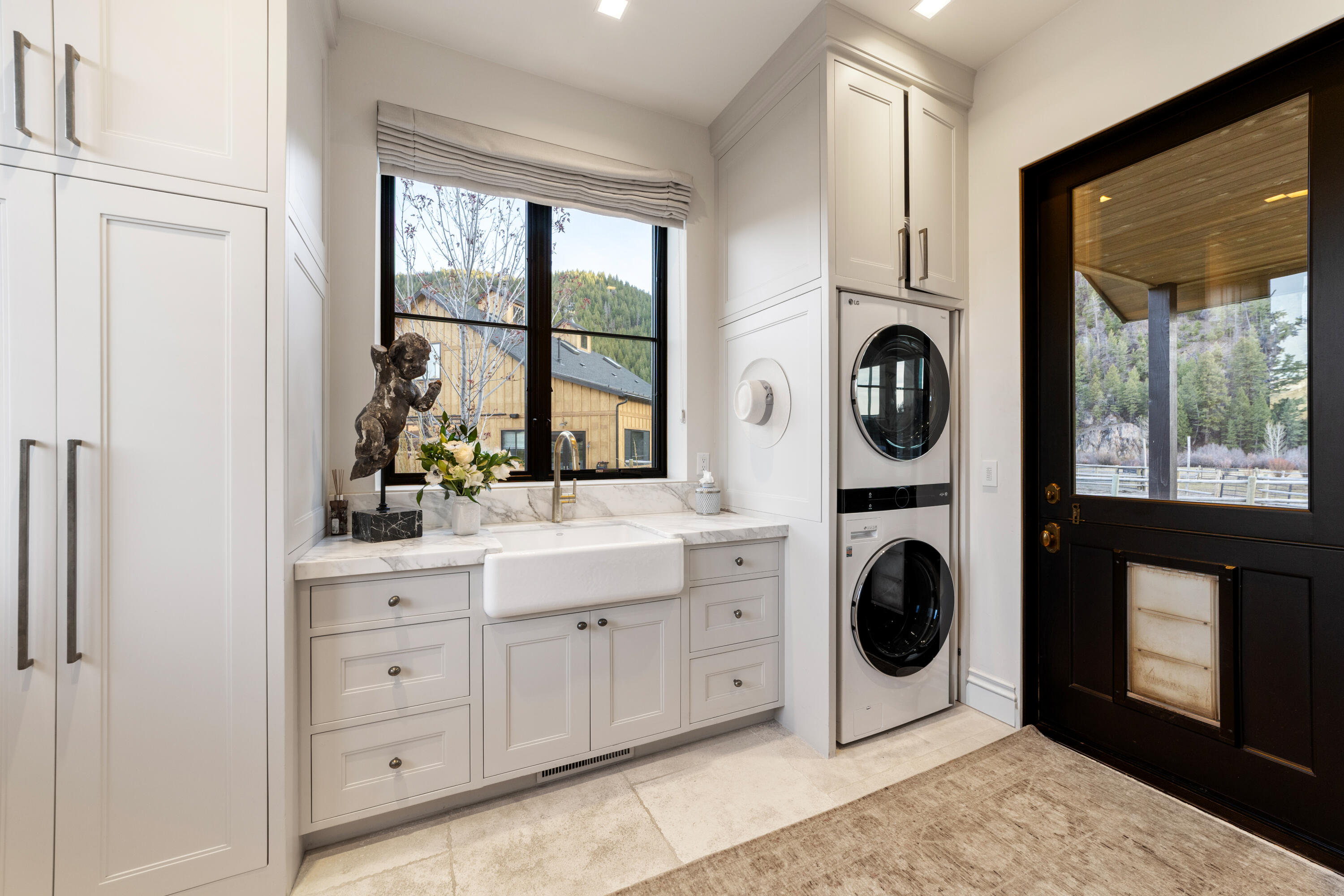 708 East Fork Road Hailey, ID 83333 - Photo 39 of 127 Master Bathroom Laundry