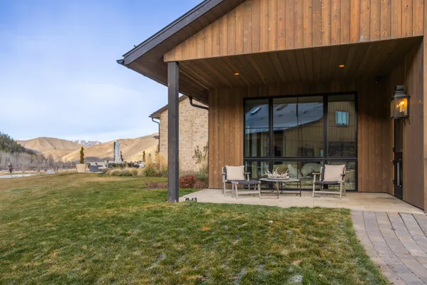 $25,000,000 | 708 East Fork Road, Hailey, ID 83333