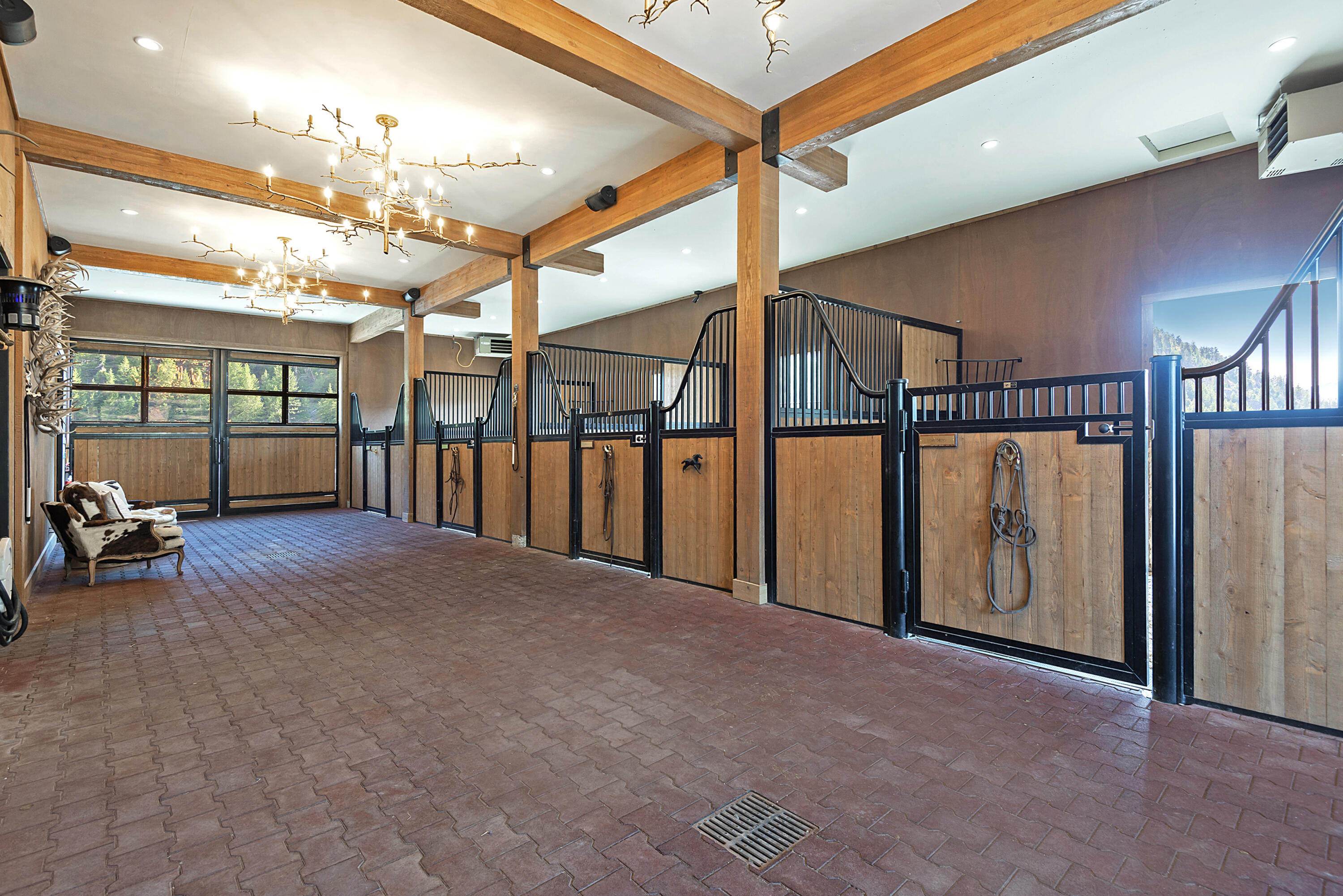 708 East Fork Road Hailey, ID 83333 - Photo 71 of 127 Barn