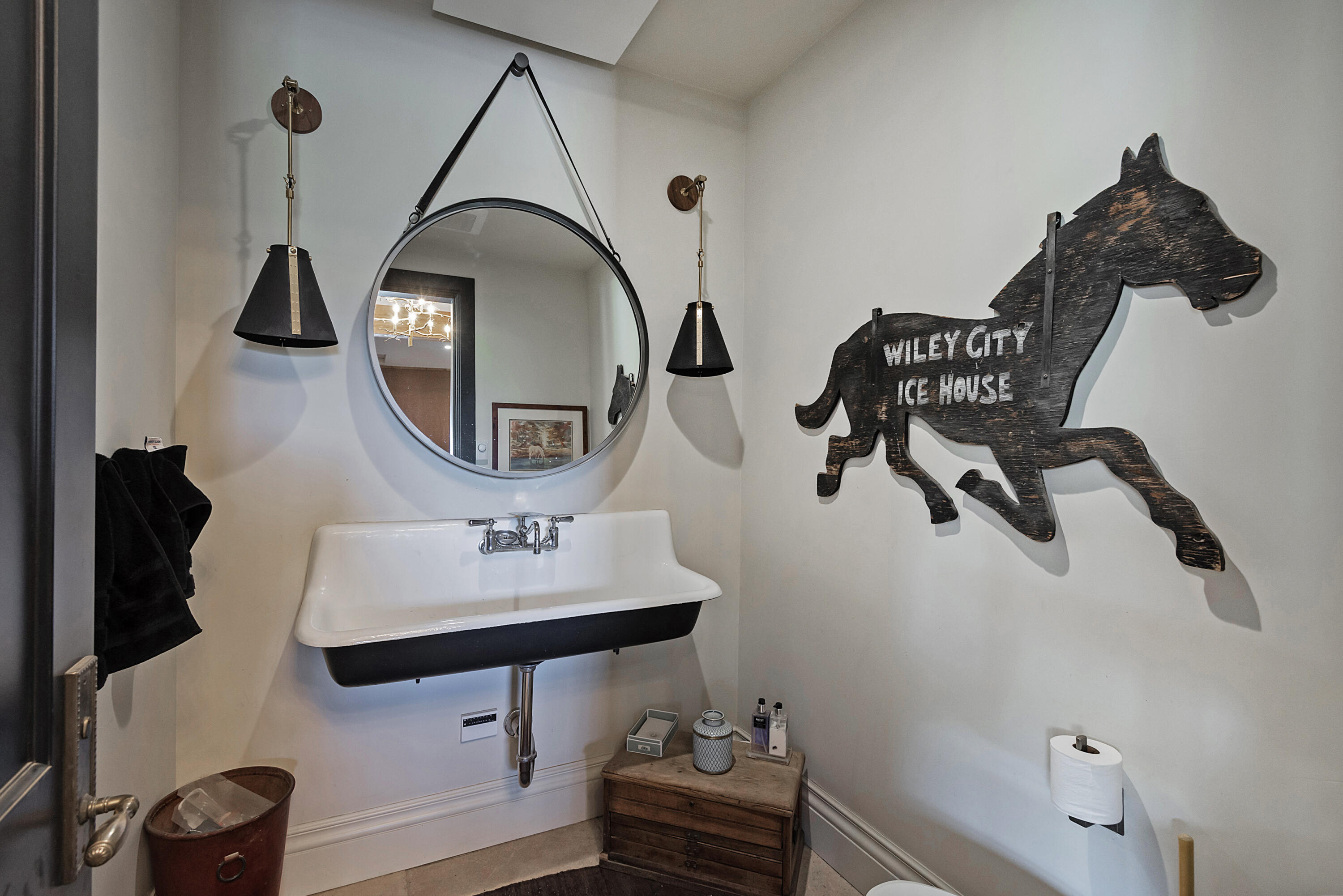 708 East Fork Road Hailey, ID 83333 - Photo 77 of 127 Bathroom in Barn