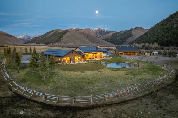 $25,000,000 | 708 East Fork Road, Hailey, ID 83333