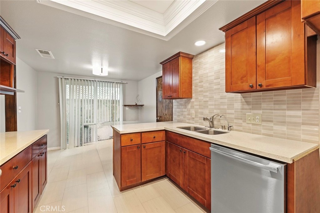 317 East Duarte Road, Unit 4 Arcadia, CA 91006 - Photo 7 of 31
