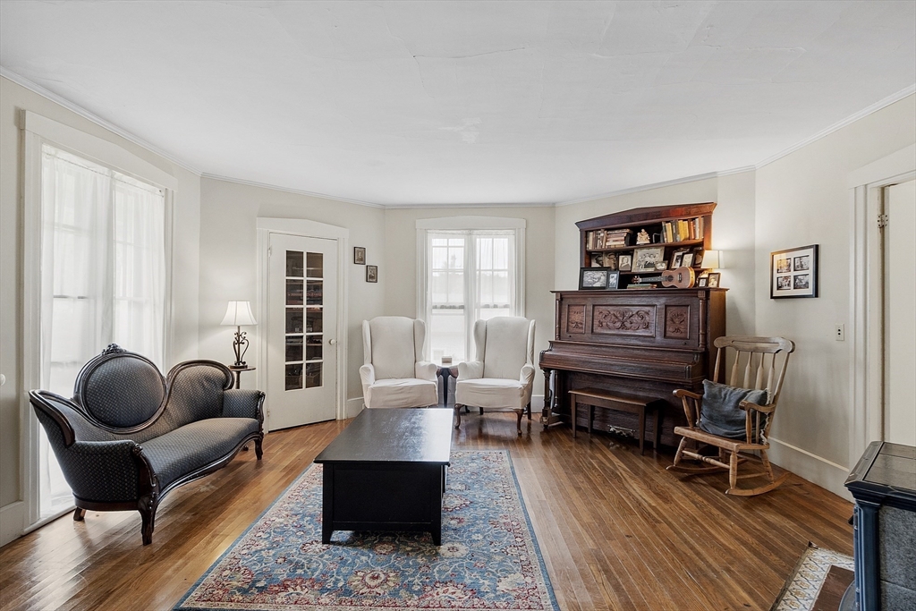 24 Maple Street Sterling, MA 01564 - Photo 11 of 38