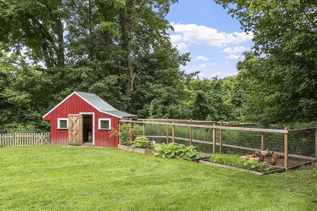 24 Maple Street Sterling, MA 01564 - Photo 29 of 38