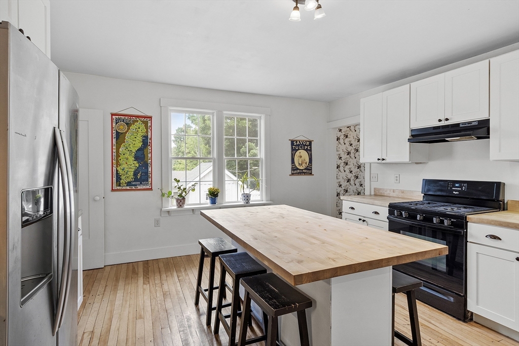 24 Maple Street Sterling, MA 01564 - Photo 7 of 38