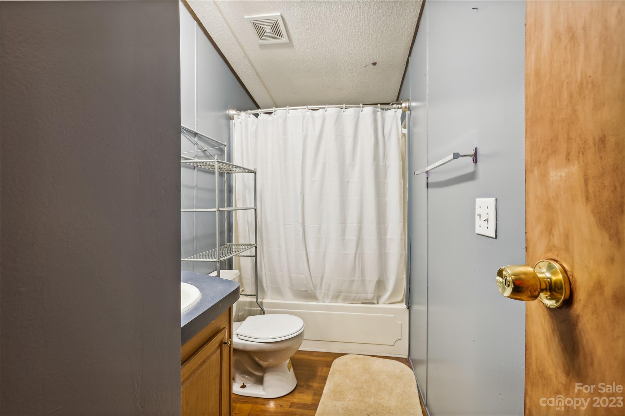 4670 Blade Run Road Edgemoor, SC 29712 - Photo 5 of 26 a bathroom with a toilet and a shower