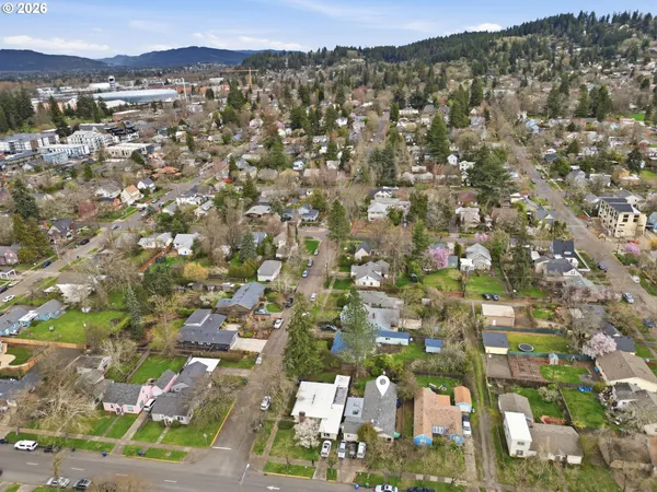 $639,000 | 2121 Hilyard Street, Eugene, OR 97405