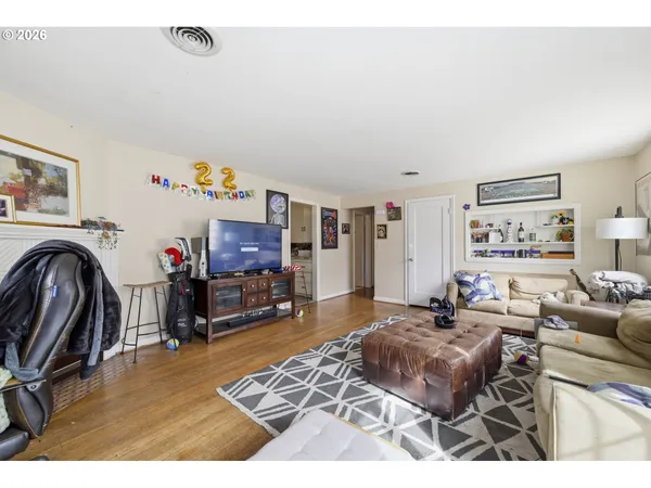 $639,000 | 2121 Hilyard Street, Eugene, OR 97405