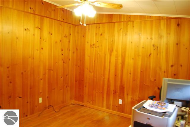 720 Westminster Road Traverse City, MI 49686 - Photo 19 of 25 1728967-18.JPG