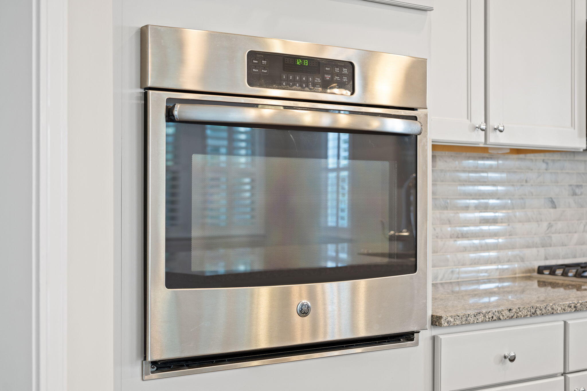2012 Redback Drive Summerville, SC 29483 - Photo 25 of 57 Stove