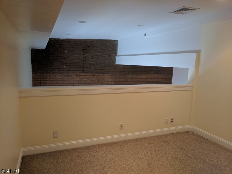 385 George Street, Unit 3B New Brunswick, NJ 08901 - Photo 15 of 18 a view of small space