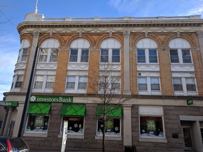 385 George Street, Unit 3B New Brunswick, NJ 08901 - Photo 6 of 18 a front view of a building