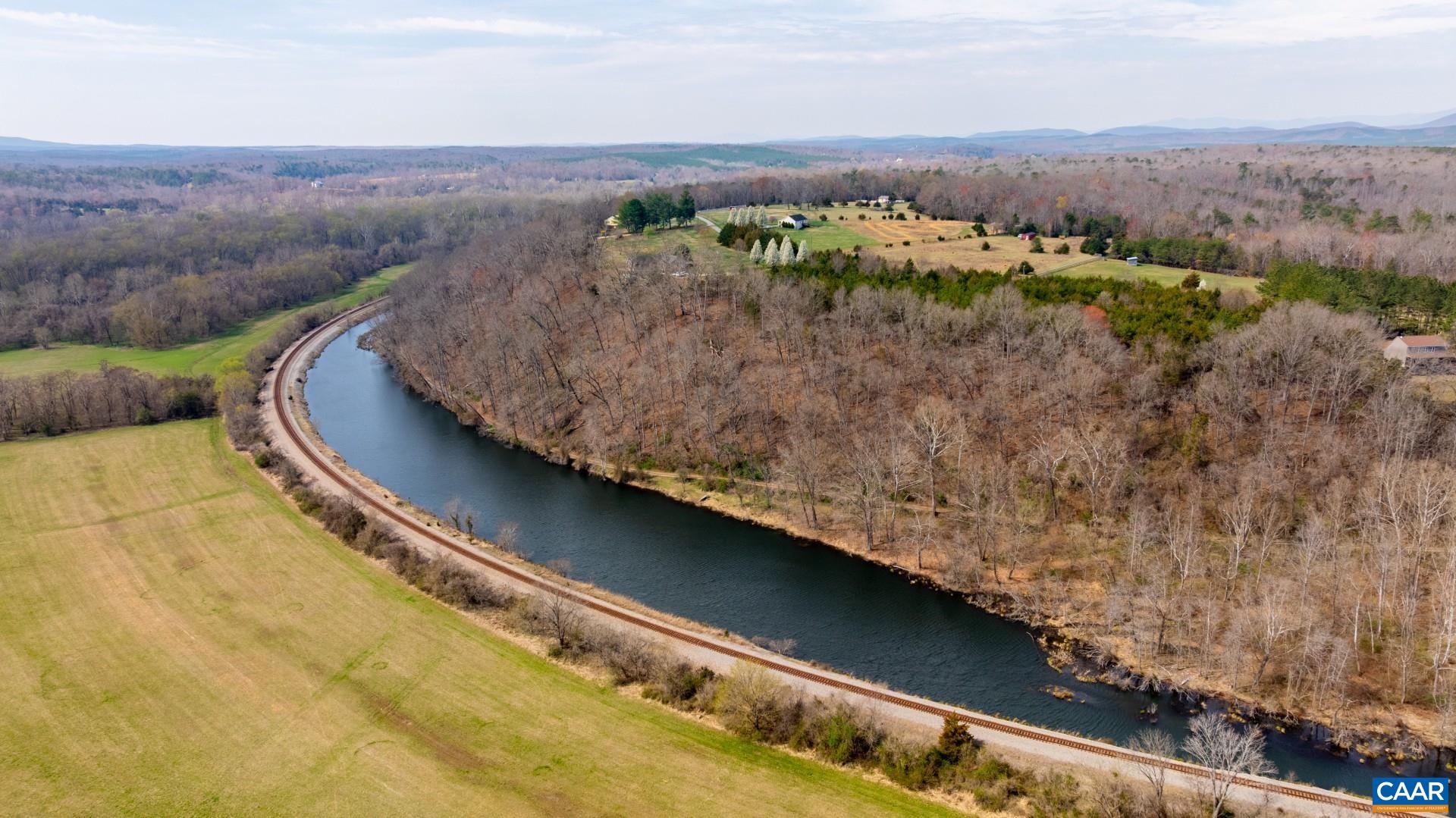 1280 Jones Overlook Howardsville, VA 24562 - Photo 29 of 38 an aerial view of a large trees