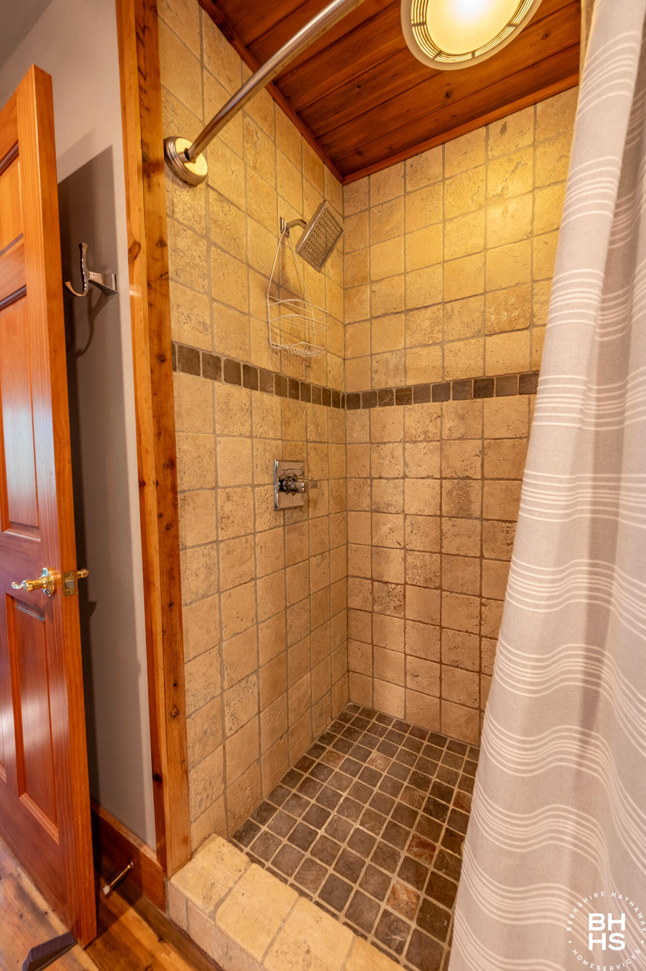 220 Riverside Drive Saranac Lake, NY 12983 - Photo 20 of 38