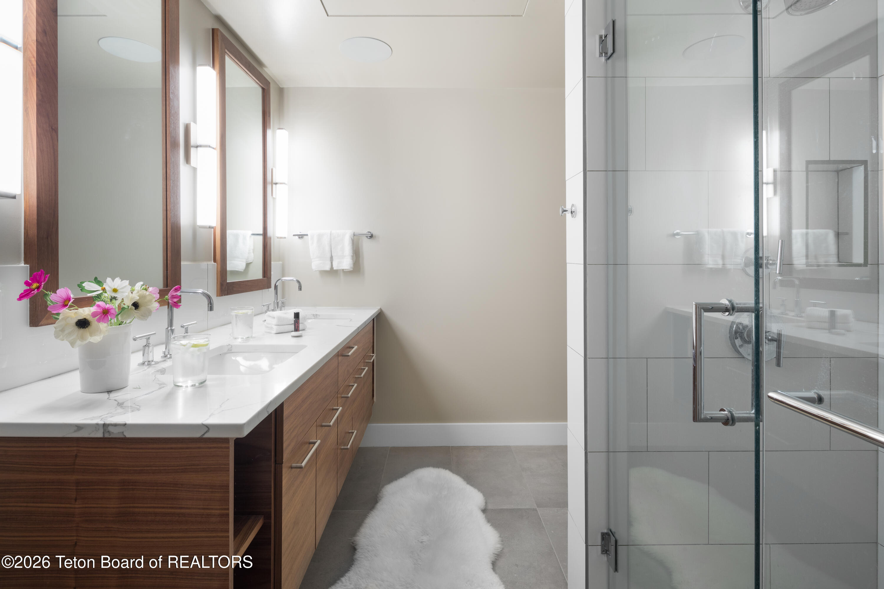 680 South Cache Street, Unit 202 Jackson, WY 83001 - Photo 13 of 14 Second Bath