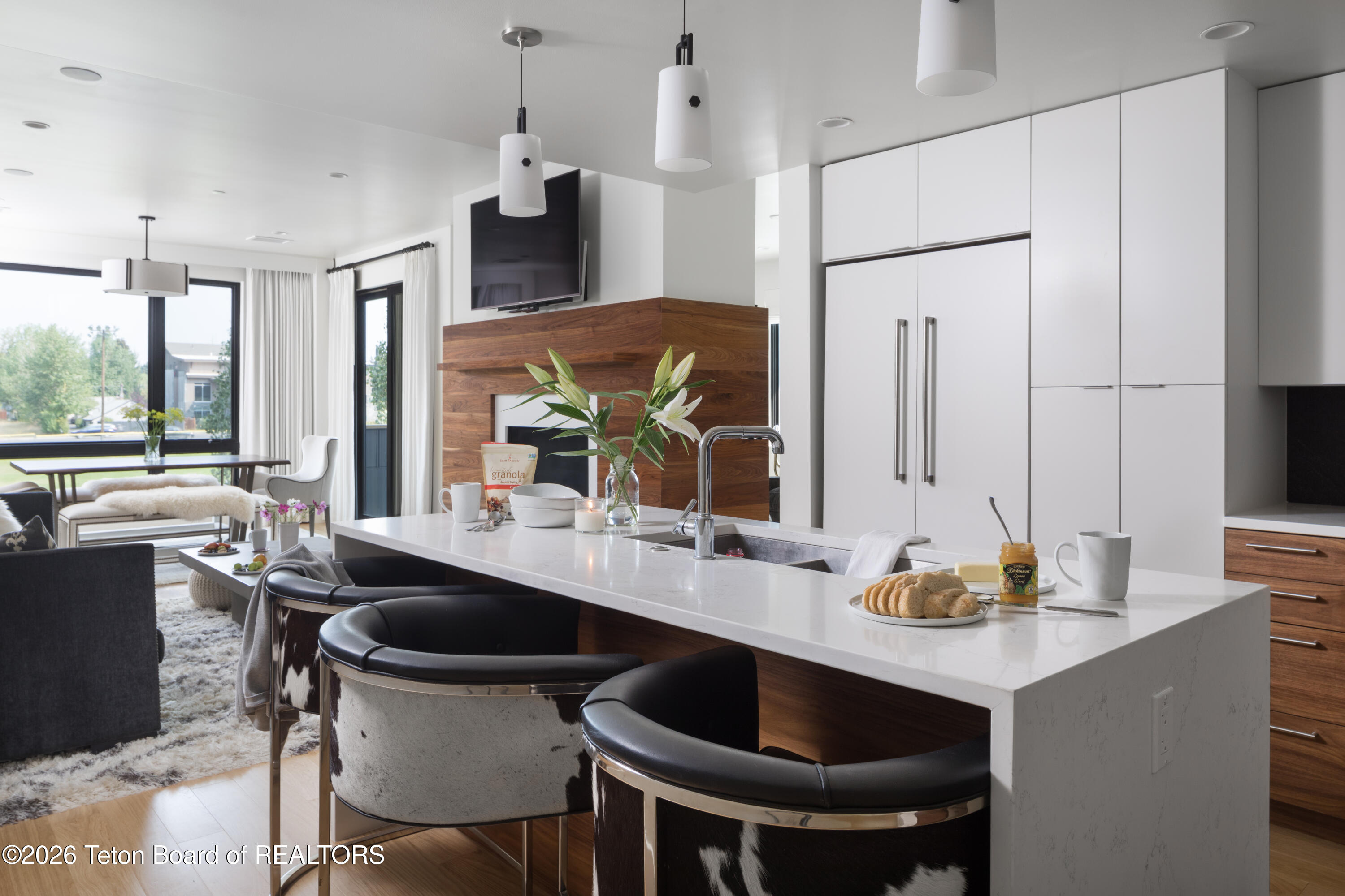 680 South Cache Street, Unit 202 Jackson, WY 83001 - Photo 3 of 14 Kitchen / Living