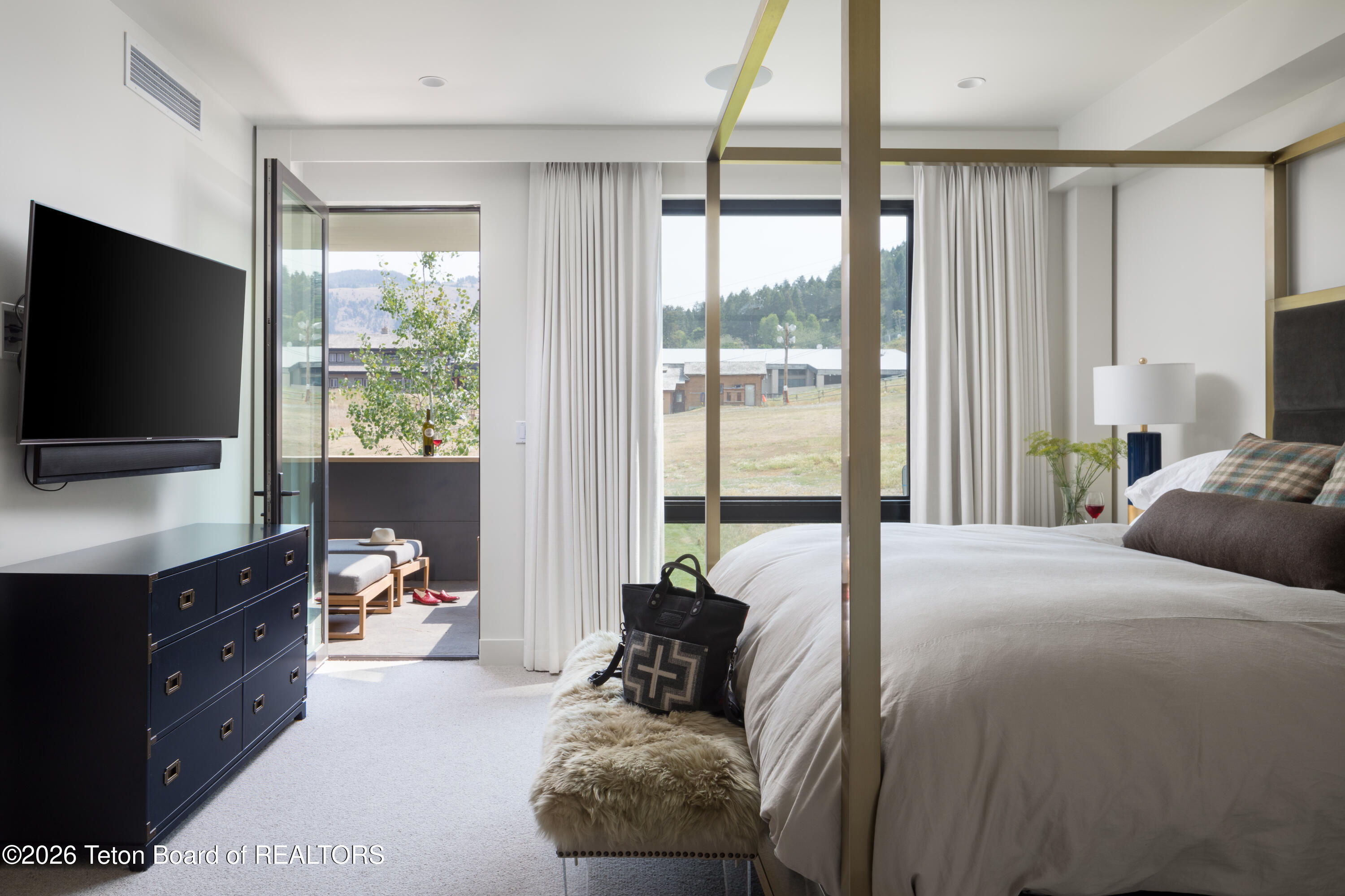 680 South Cache Street, Unit 202 Jackson, WY 83001 - Photo 4 of 14 Primary Bed