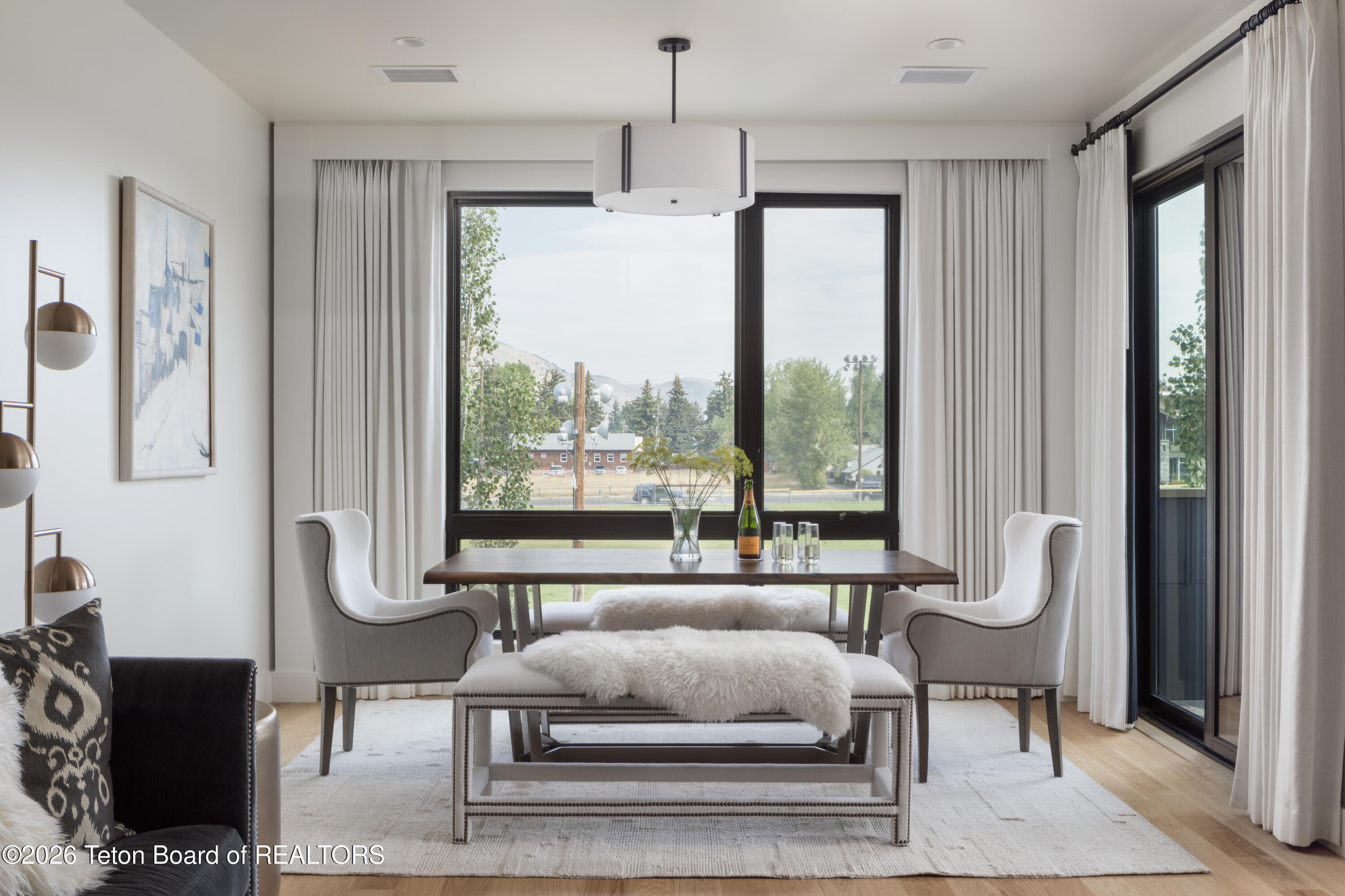 680 South Cache Street, Unit 202 Jackson, WY 83001 - Photo 5 of 14 Dining