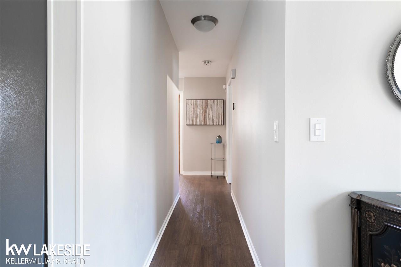 2022 Durham Road Utica, MI 48317 - Photo 15 of 36