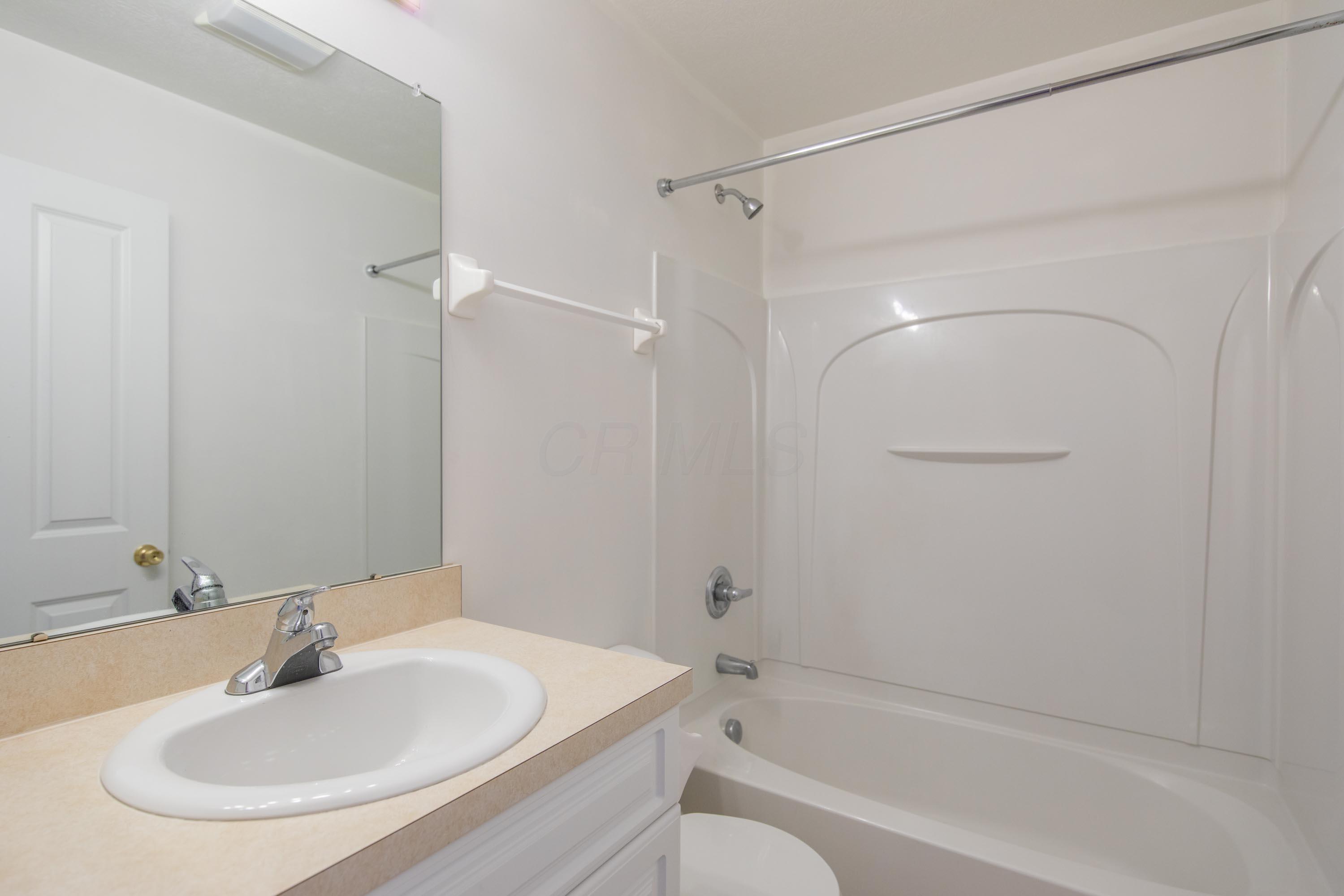 8271 Bruntsfield Road Columbus, OH 43235 - Photo 17 of 24