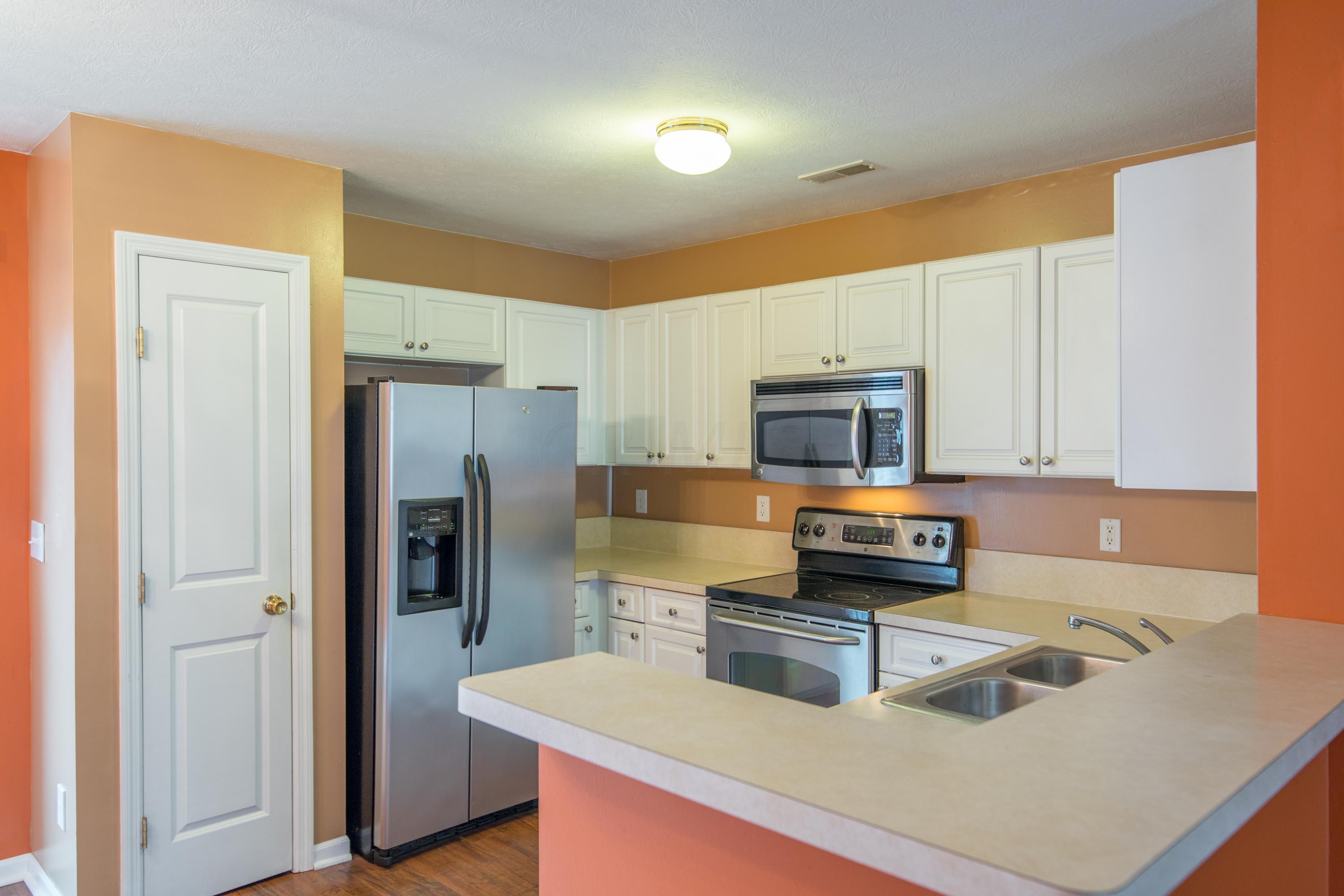 8271 Bruntsfield Road Columbus, OH 43235 - Photo 10 of 24