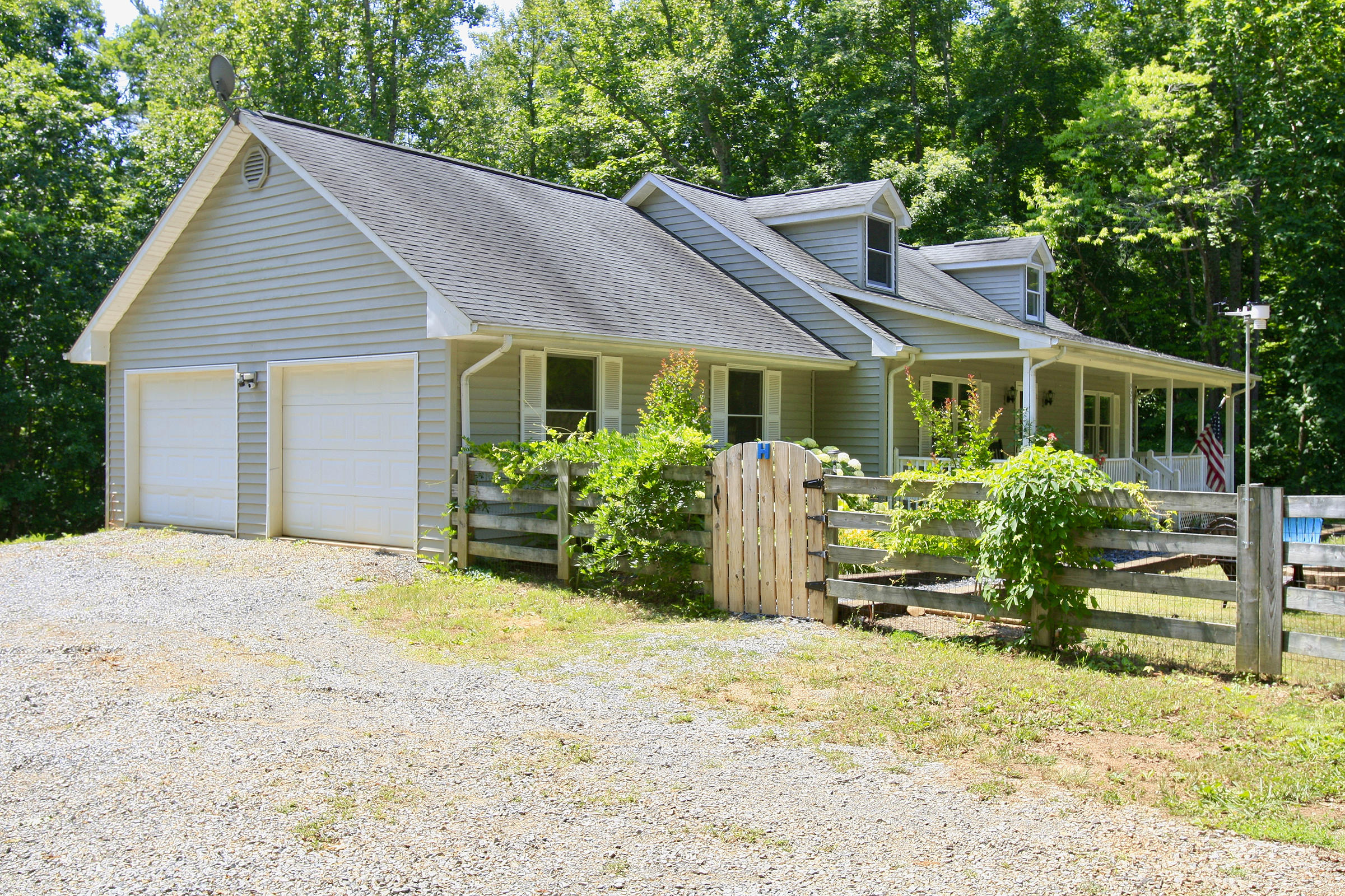 920 Adam Perry Road Rocky Mount, VA 24151 - Photo 5 of 53 _V4B6893