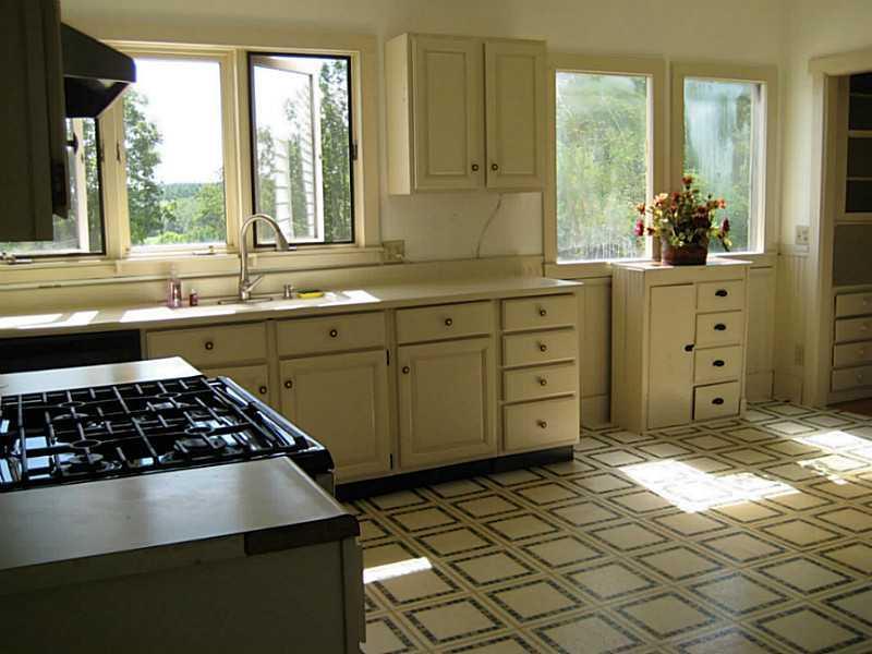 259 Post Road Bowdoinham, ME 04008 - Photo 6 of 35 Kitchen.