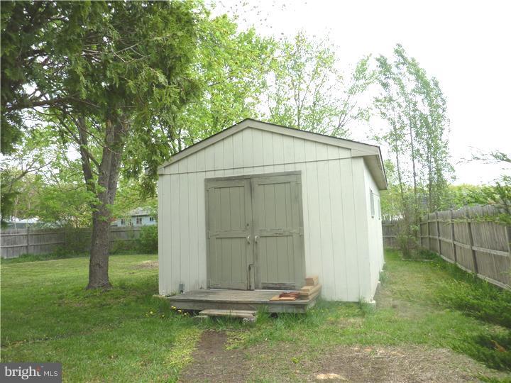 1642 Pin Oak Road Williamstown, NJ 08094 - Photo 4 of 6 Gallery Image 4