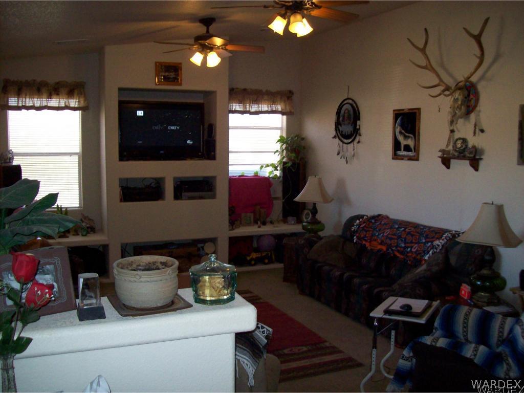 1629 Granville Road Golden Valley, AZ 86413 - Photo 8 of 23 sunken living room