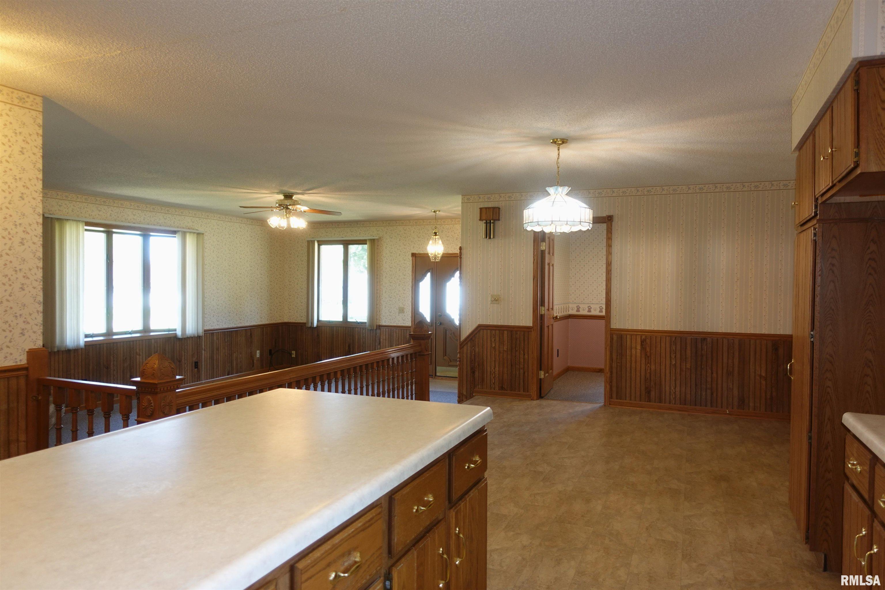 224 East Victoria Street Wataga, IL 61488 - Photo 15 of 38