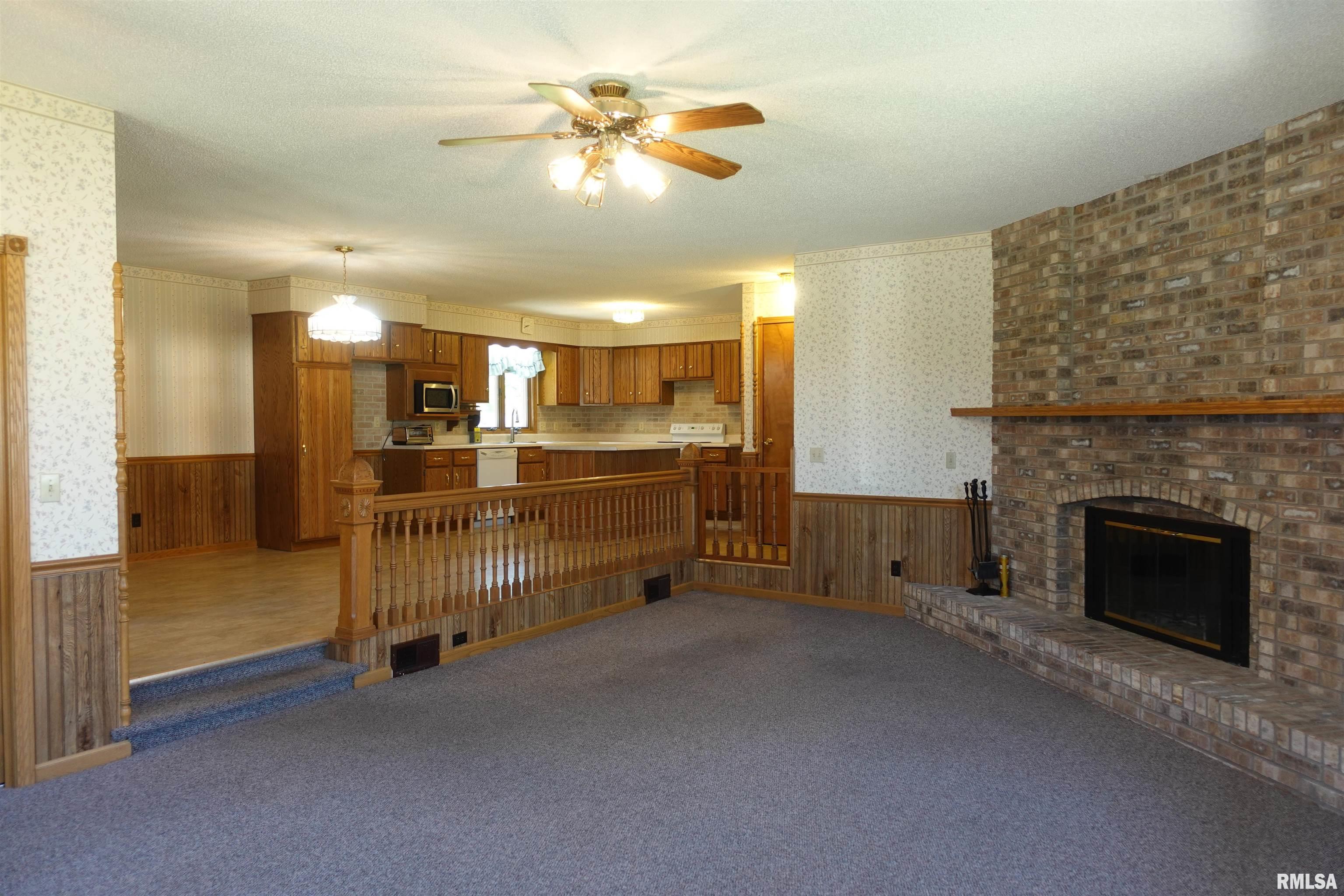 224 East Victoria Street Wataga, IL 61488 - Photo 18 of 38