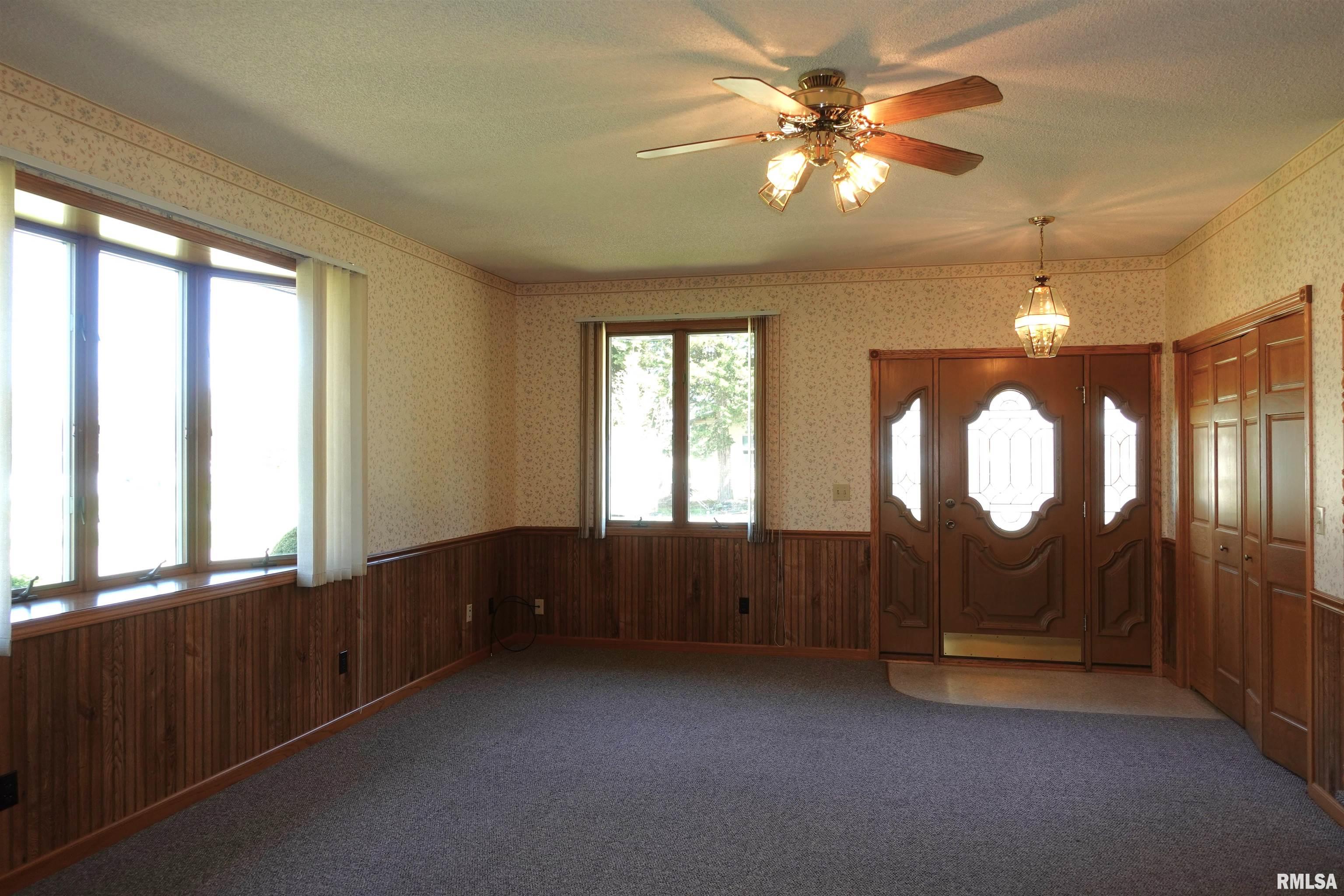 224 East Victoria Street Wataga, IL 61488 - Photo 19 of 38