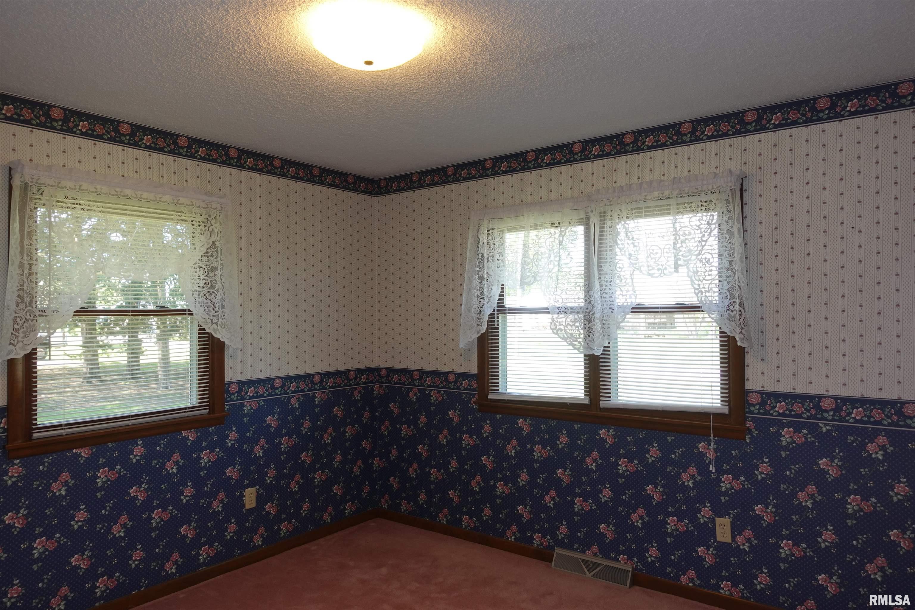 224 East Victoria Street Wataga, IL 61488 - Photo 30 of 38