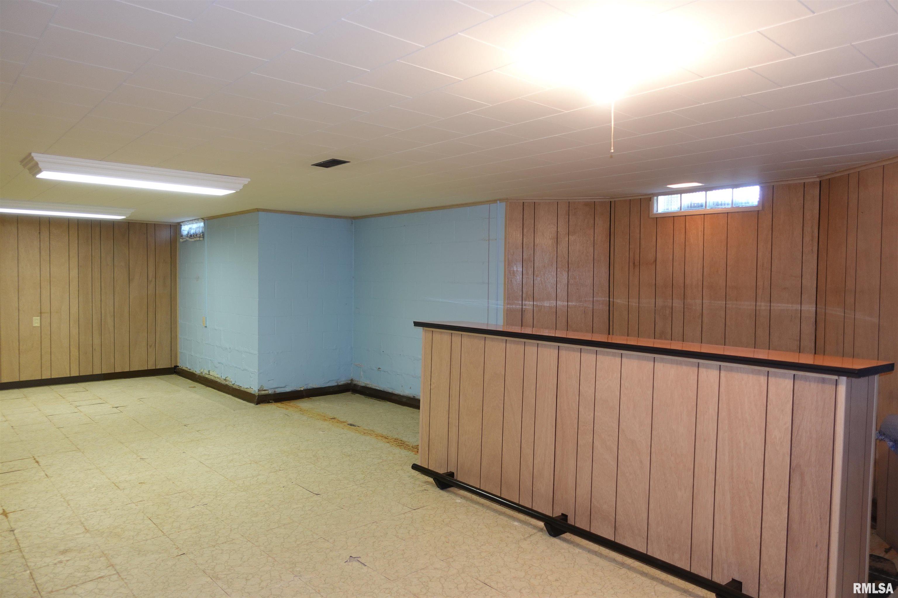 224 East Victoria Street Wataga, IL 61488 - Photo 34 of 38