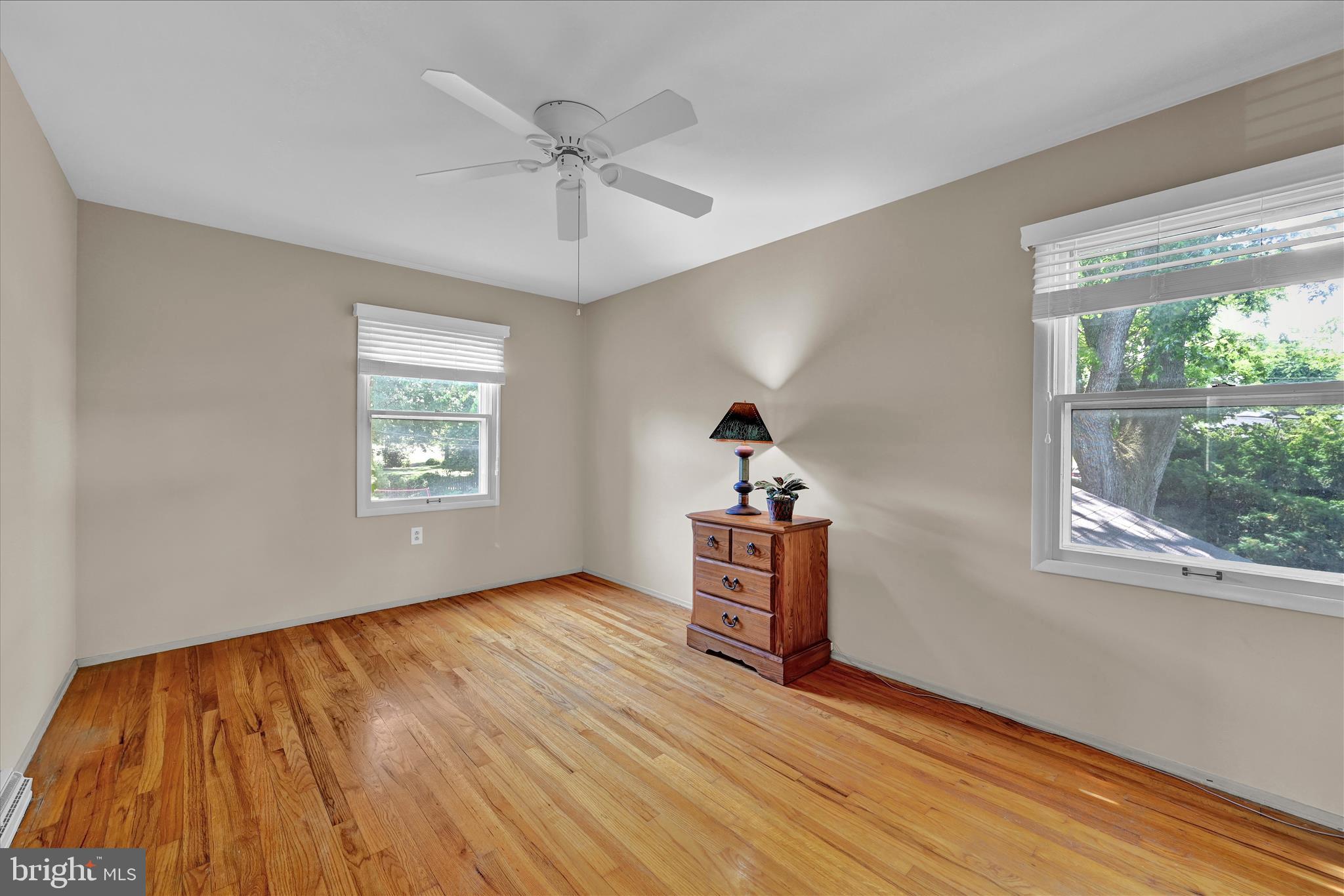 826 Blue Grass Road Lancaster, PA 17601 - Photo 25 of 43 Bedroom 2