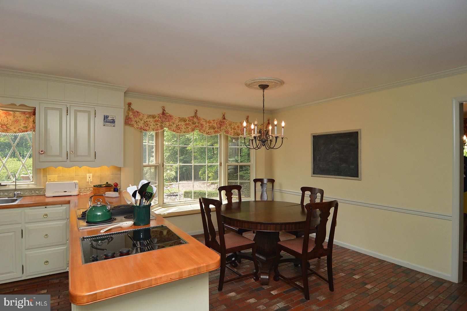 4830 Oley Turnpike Road Reading, PA 19606 - Photo 12 of 51