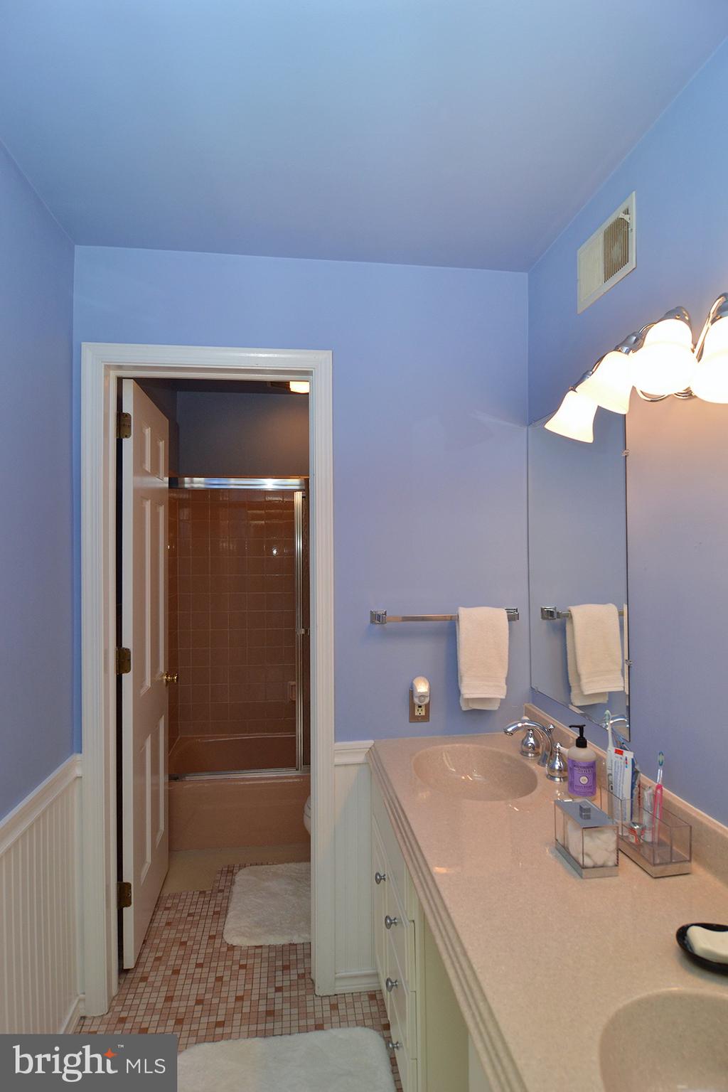 4830 Oley Turnpike Road Reading, PA 19606 - Photo 28 of 51