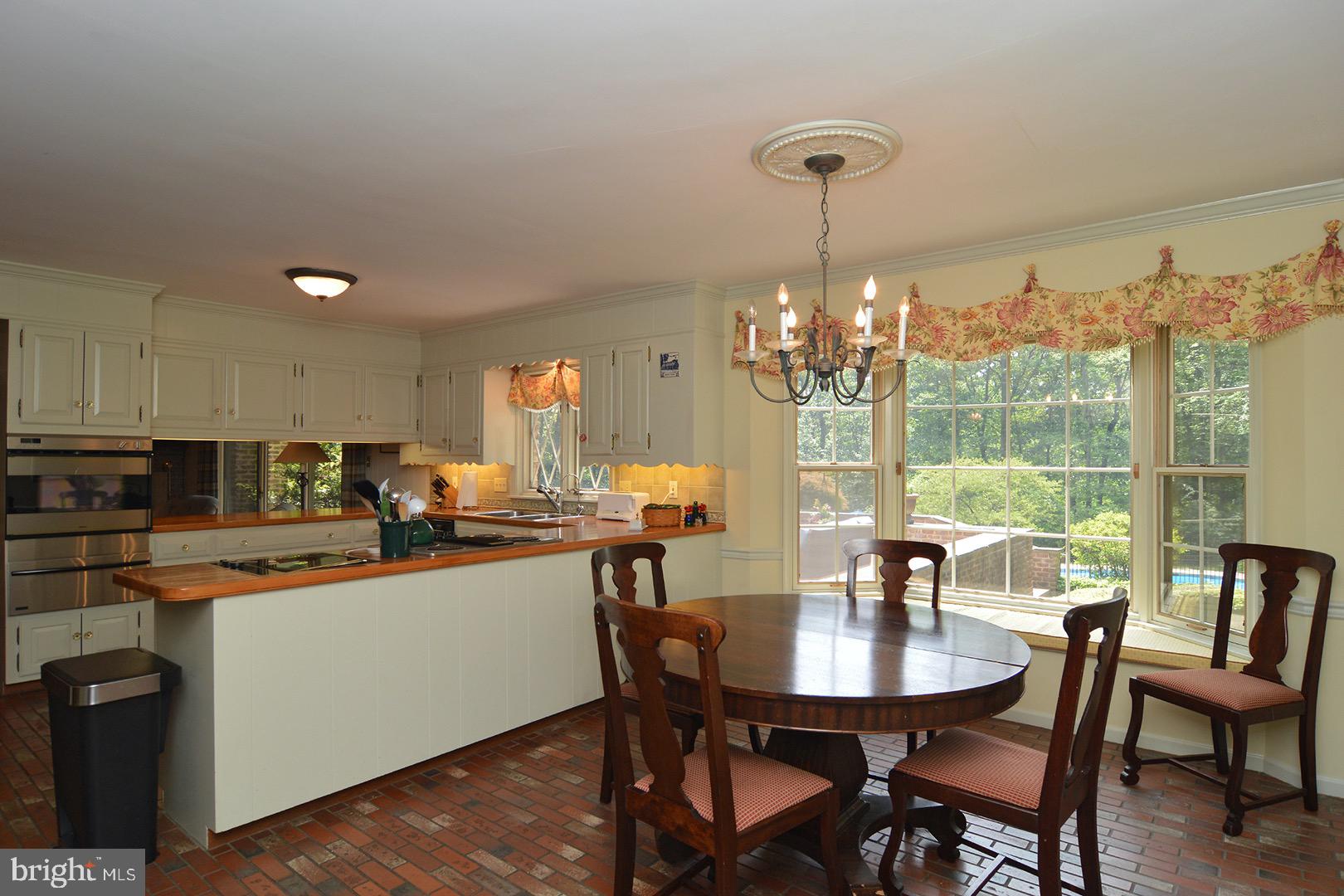 4830 Oley Turnpike Road Reading, PA 19606 - Photo 10 of 51