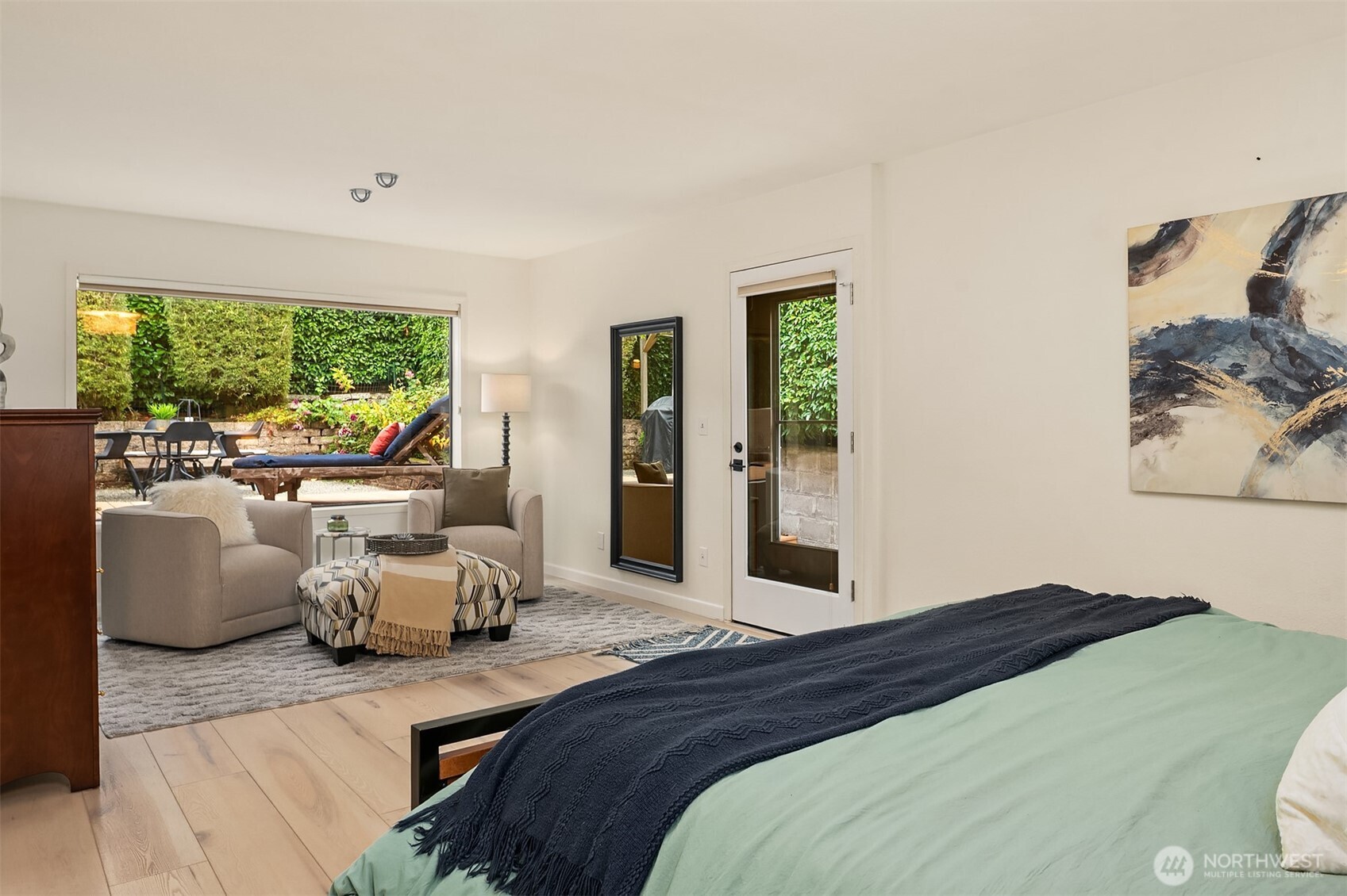 2910 West Smith Street Seattle, WA 98199 - Photo 19 of 40