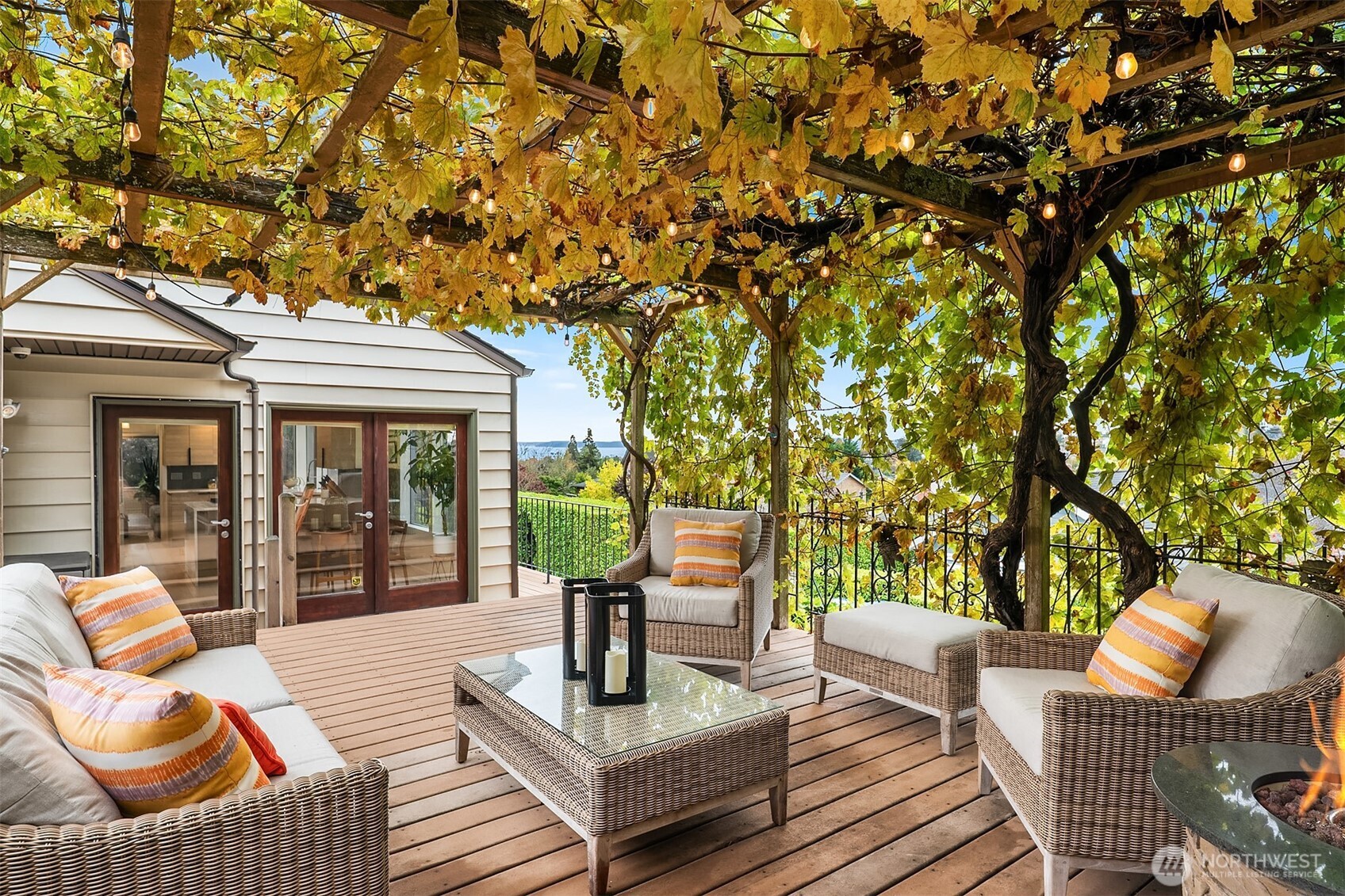 2910 West Smith Street Seattle, WA 98199 - Photo 30 of 40