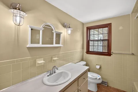 $525,000 | 121 Captain Small Road, South Yarmouth, MA 02664