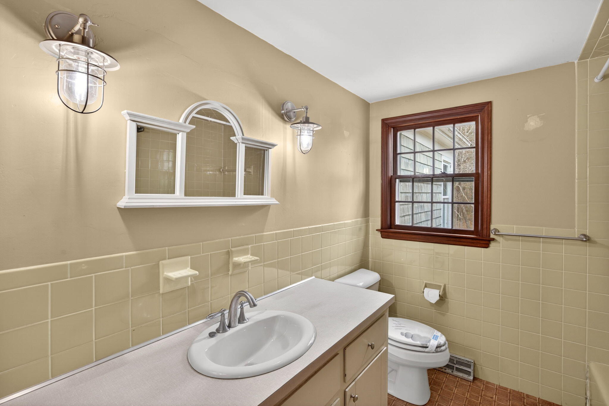 121 Captain Small Road South Yarmouth, MA 02664 - Photo 20 of 27 Bathroom 2