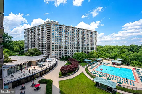 $179,900 | 5225 Pooks Hill Road, Unit 721S, Bethesda, MD 20814