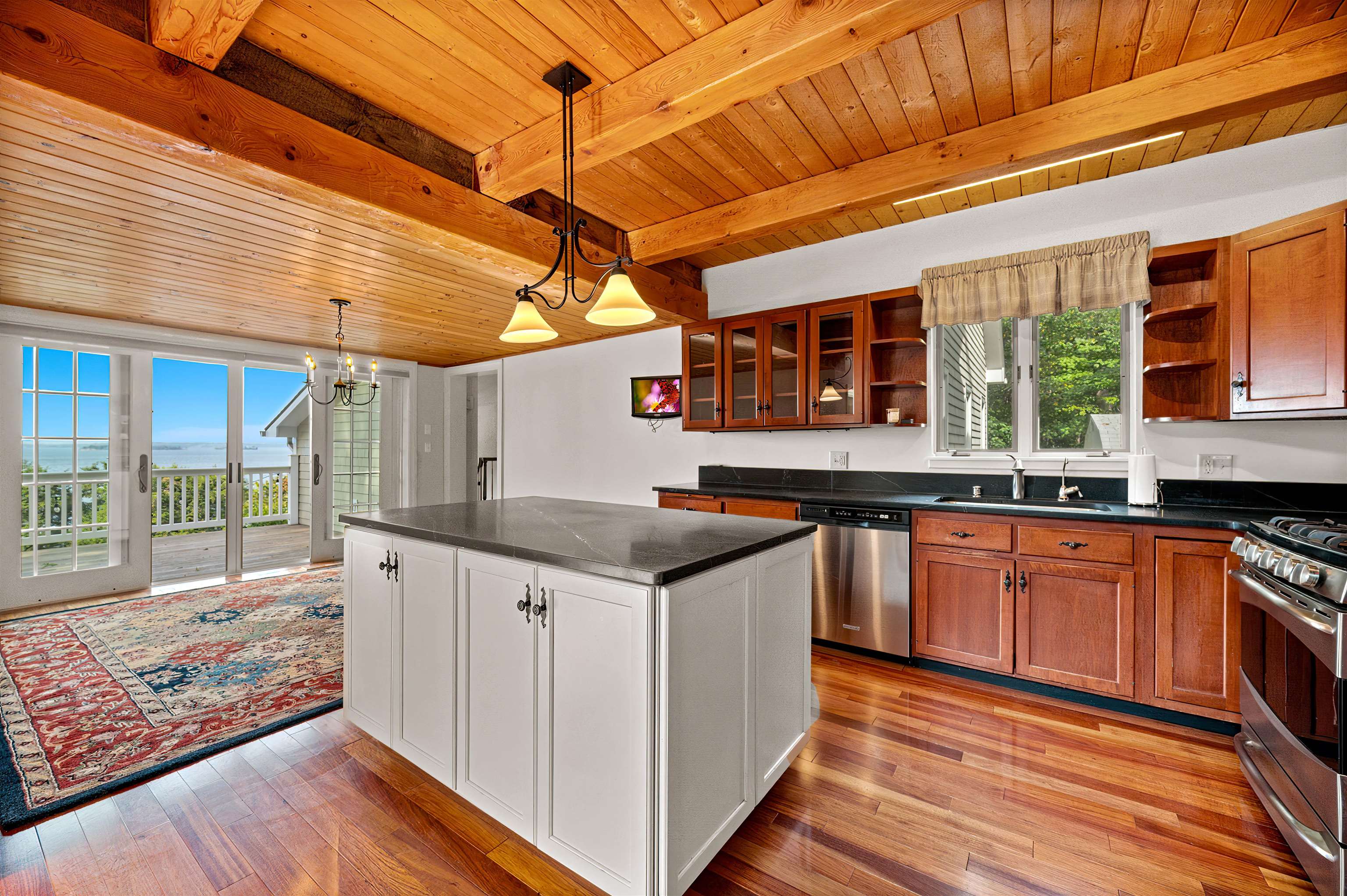 330 Cold Spring Road Milton, VT 05468 - Photo 9 of 40