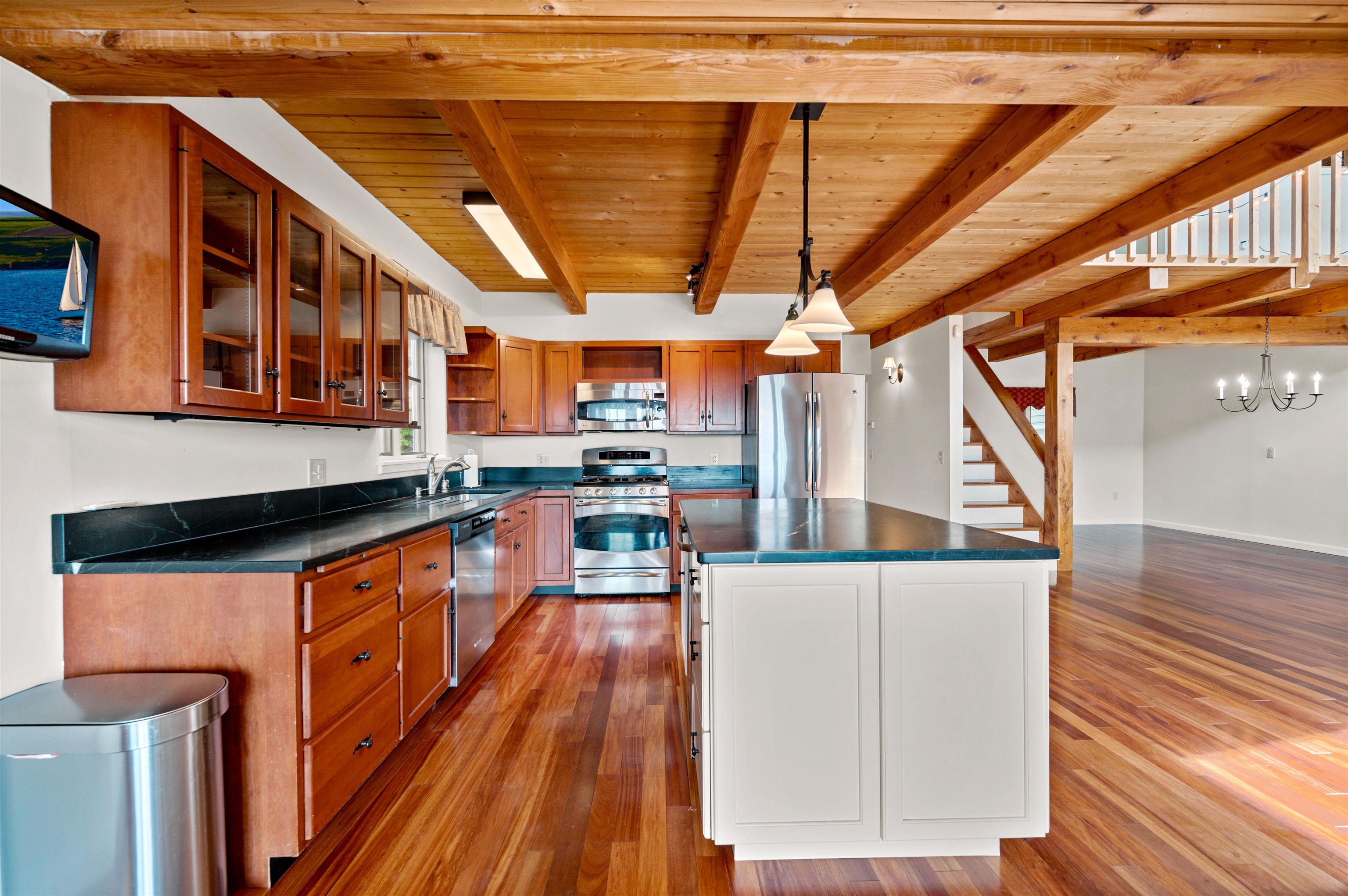 330 Cold Spring Road Milton, VT 05468 - Photo 10 of 40