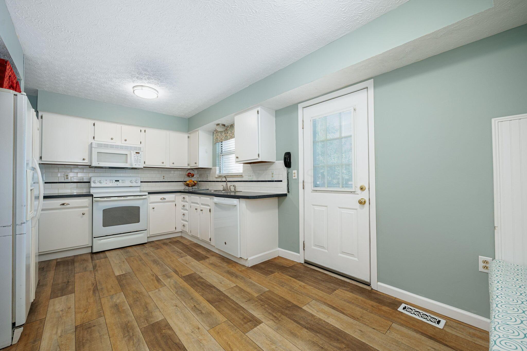 5257 Davidson Road Hilliard, OH 43026 - Photo 7 of 47 13-web-or-mls-5257 Davidson Rd 013